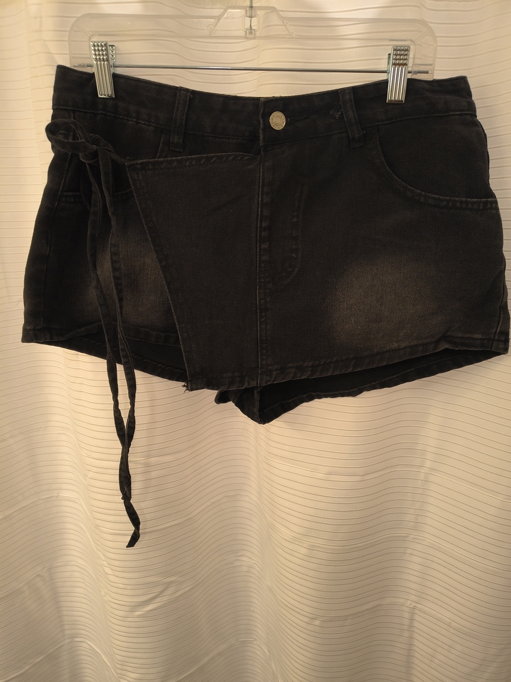 SHEIN Black Wrap-Front Denim Skort with Tie